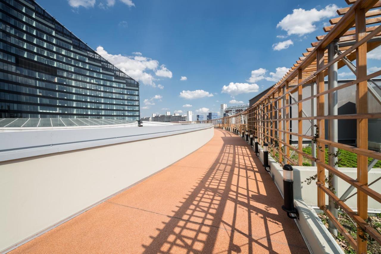 Apartamenty Sky Tower Вроцлав Экстерьер фото