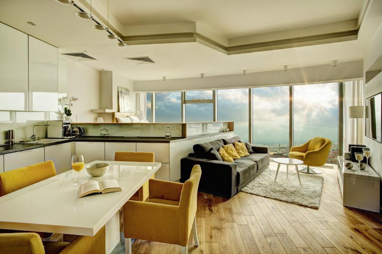 Apartamenty Sky Tower Вроцлав Экстерьер фото